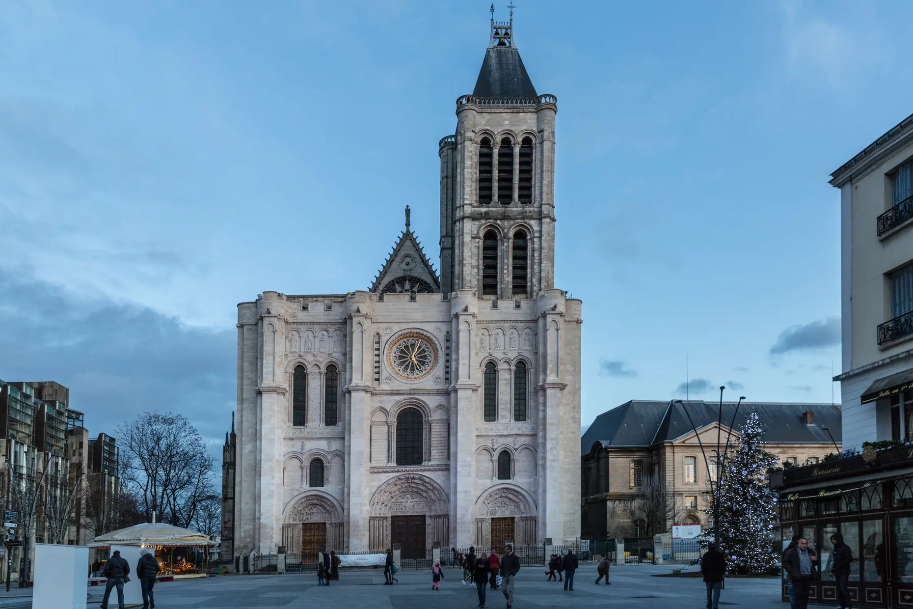 West facade of the Abbey Church of Saint-Denis with its pointed arches and rose window